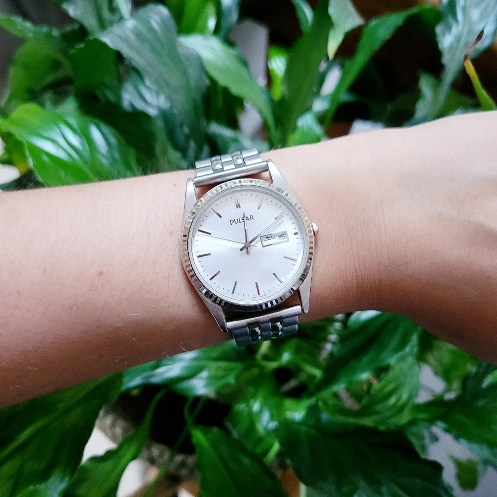 Classic Pulsar Silver Calendar Watch